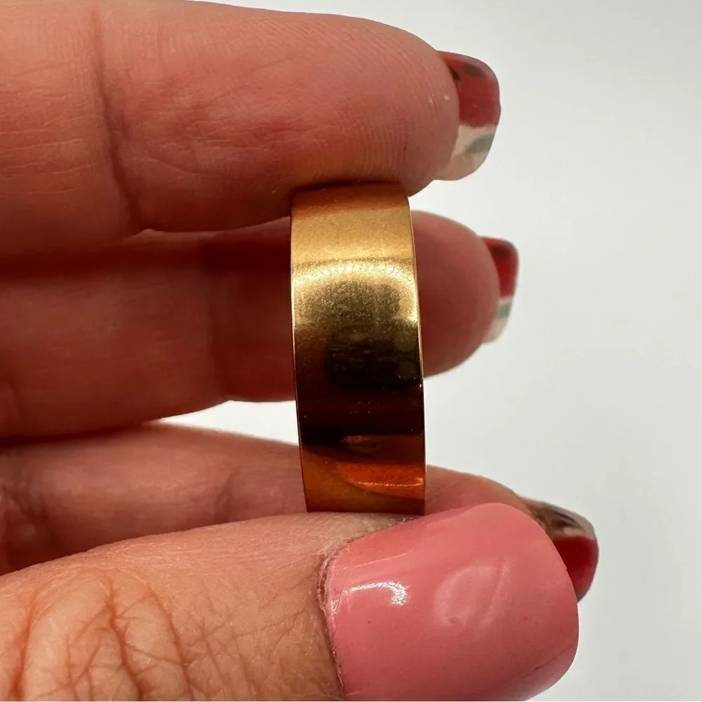 Men's size 12 all gold‎ tone metal wedding band, fashion ring!